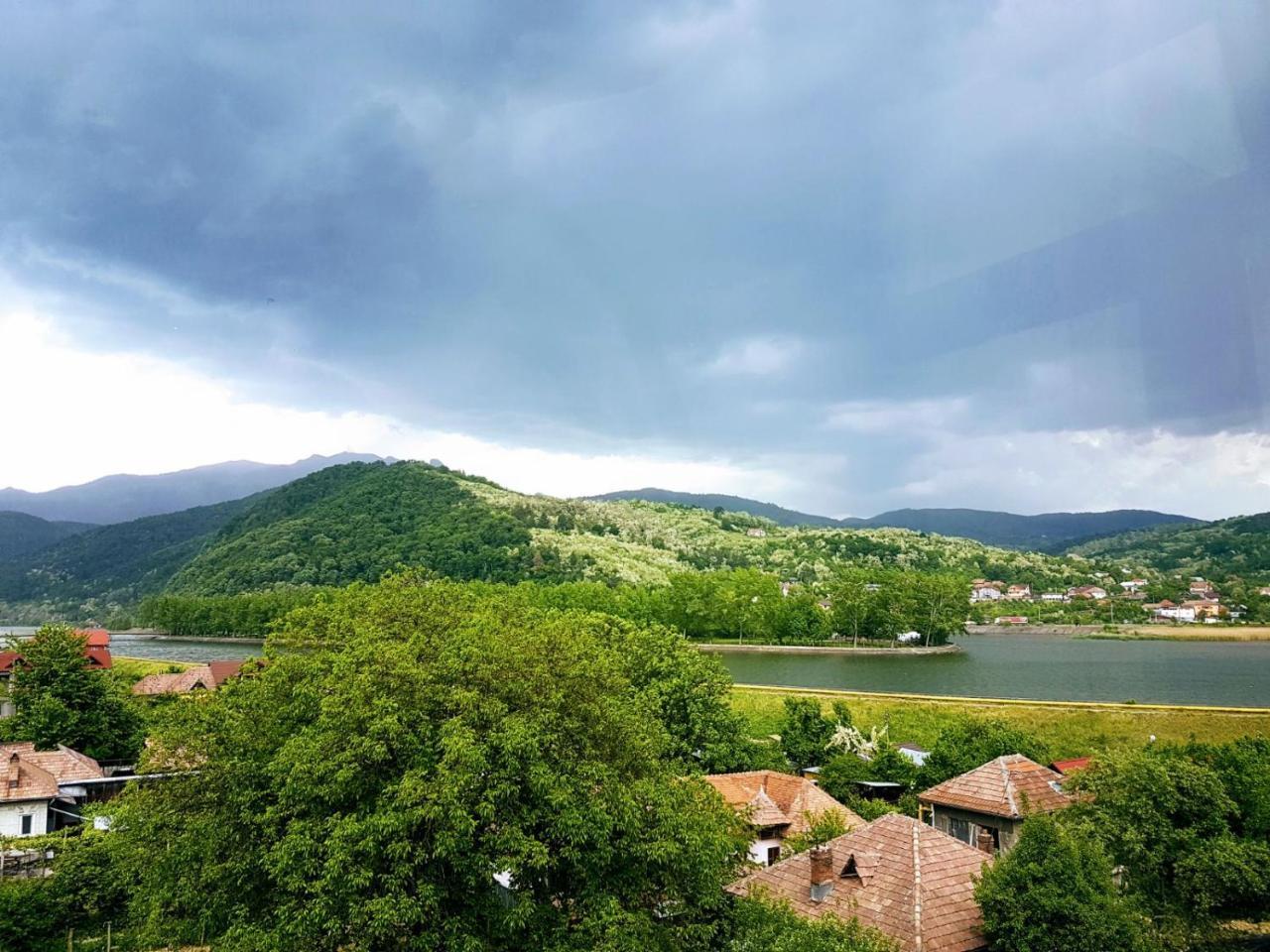 Apartament Belvedere Călimăneşti Buitenkant foto