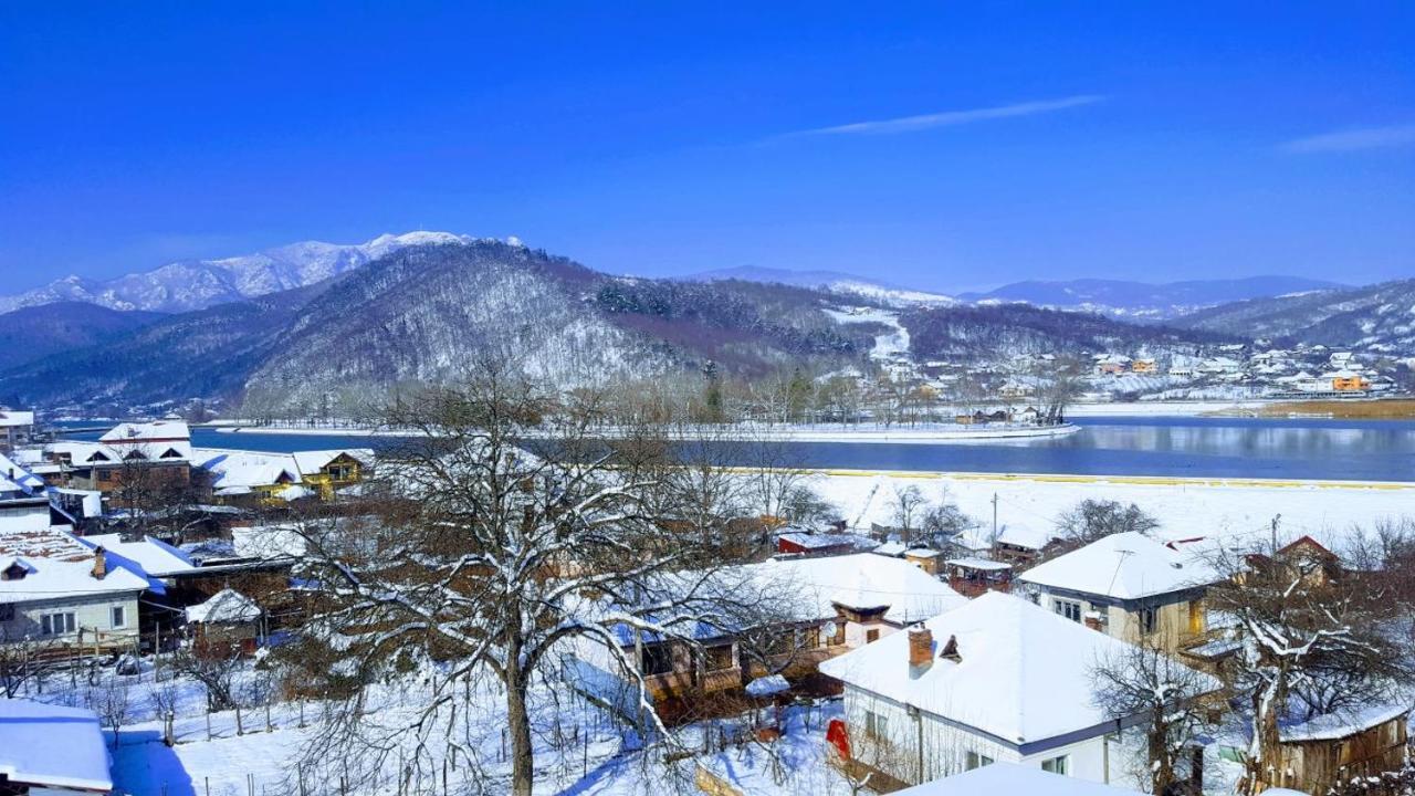 Apartament Belvedere Călimăneşti Buitenkant foto
